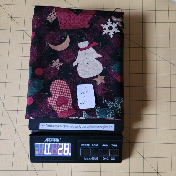 North Bay Christmas Fabric by Thimbleberries 26" x 44" Remnant - Picture 3 of 3